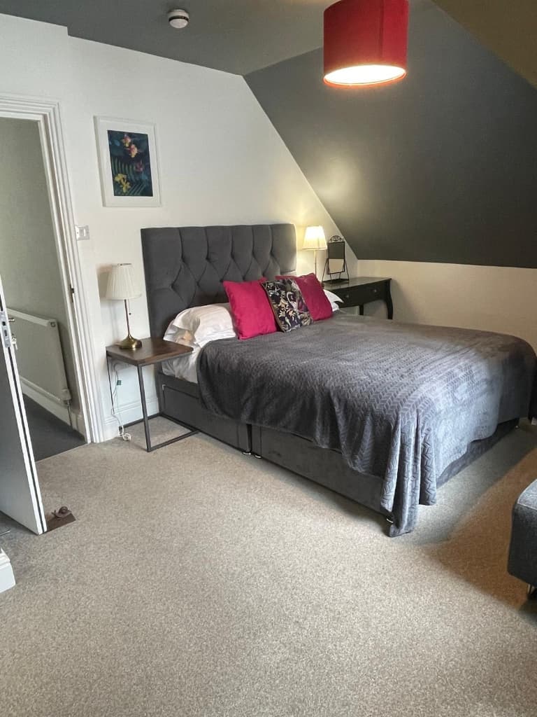 Family Room – Deluxe – Ensuite thumb 3